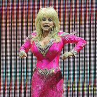 Dolly Parton performing at the Seminole Hard Rock Hotel | Picture 106168